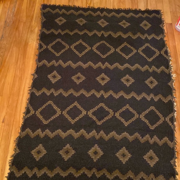 Wilfred Diamond Mosiac Scarf wrap blanket - Picture 5 of 14